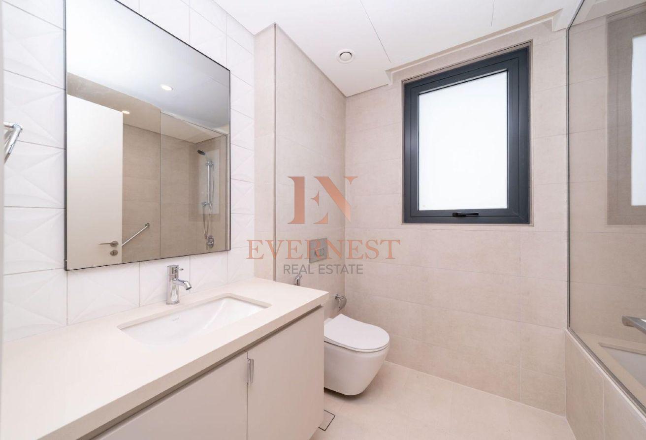 Spacious 4 BHK | Corner Unit | Near Kids Play Area photo 26