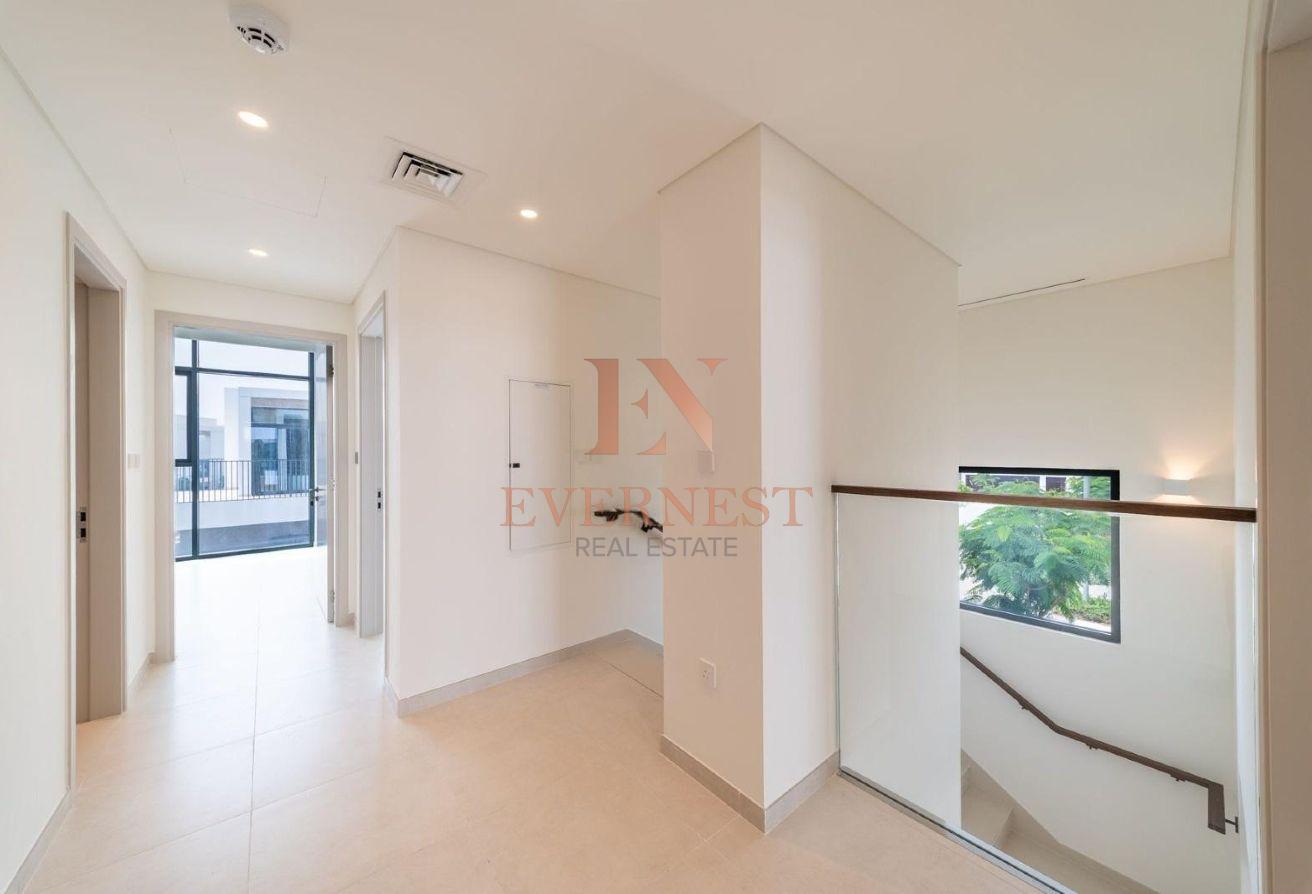 Spacious 4 BHK | Corner Unit | Near Kids Play Area photo 21