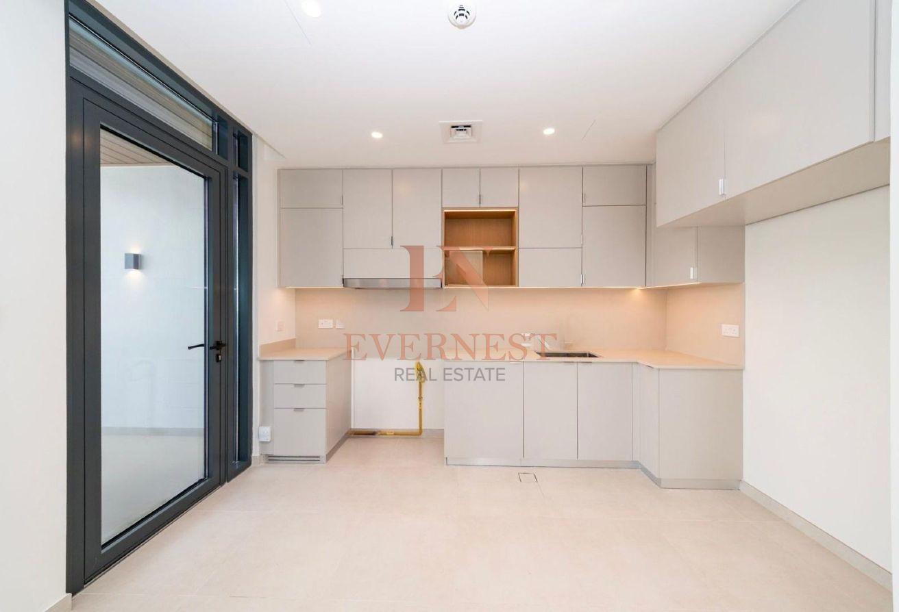 Spacious 4 BHK | Corner Unit | Near Kids Play Area photo 19