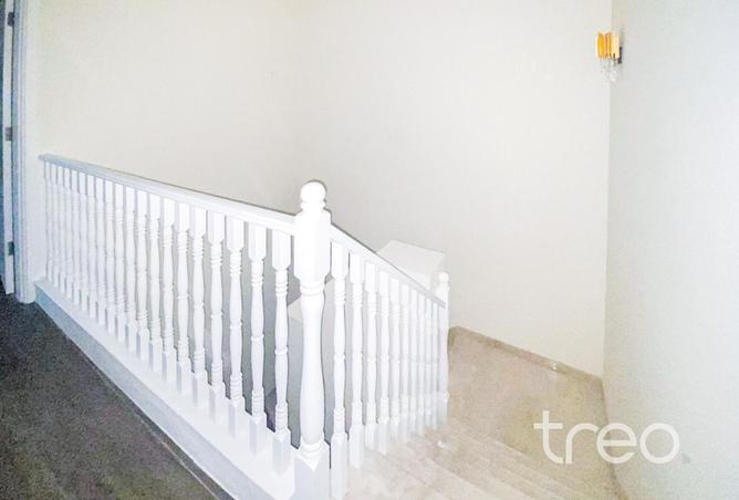 73118778 - Property Image 2