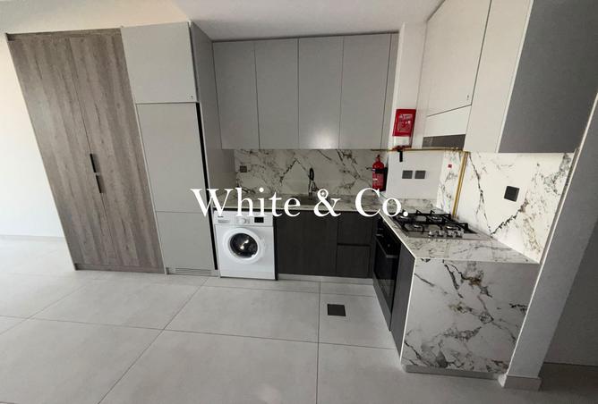 Brand new | Ready to move in | Unfurnished photo 2