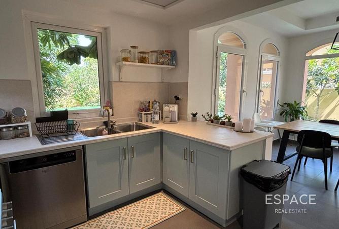 77363798 - Property Image 3