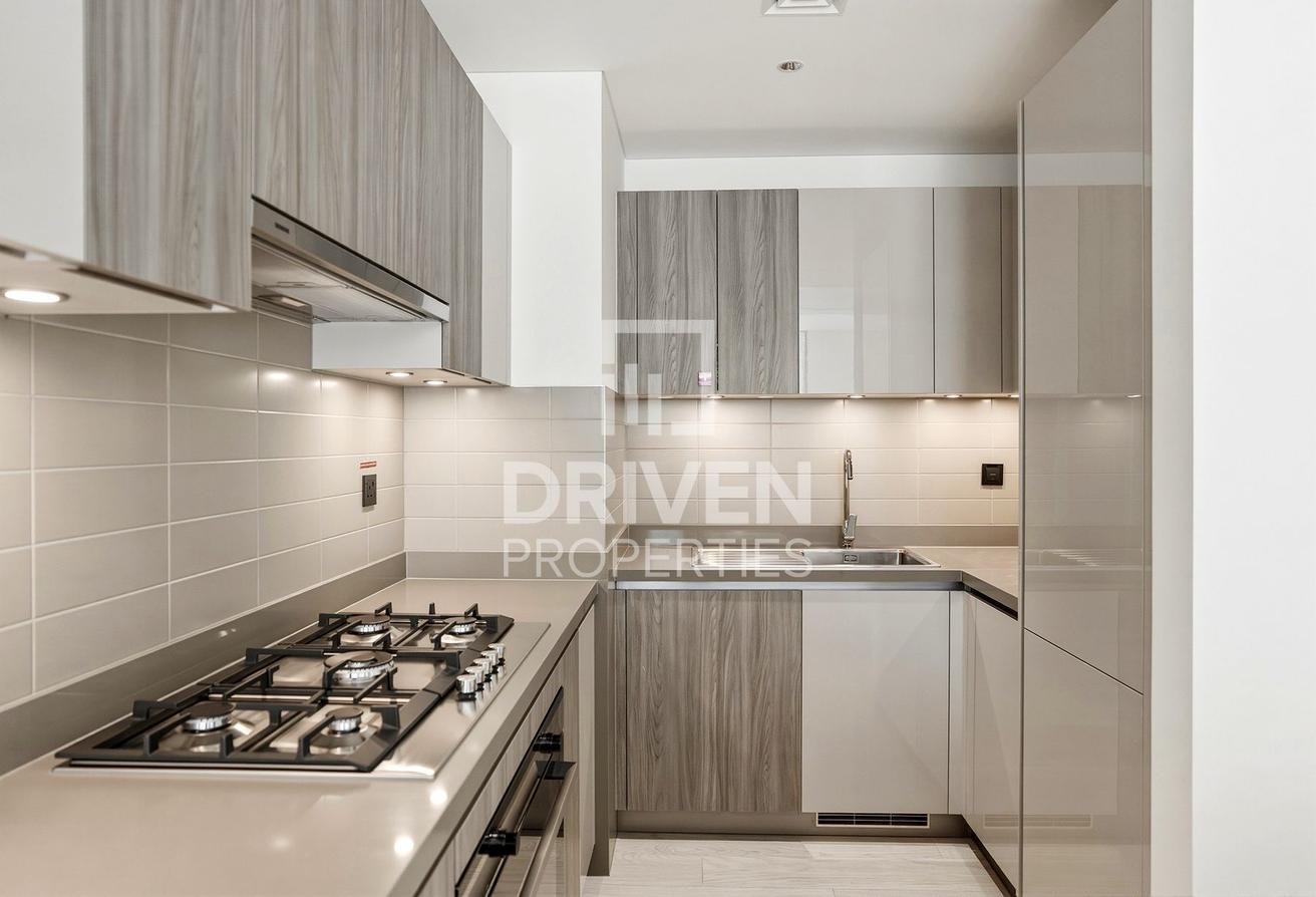 Prime Location | Corner Unit | Partial Burj View photo 6