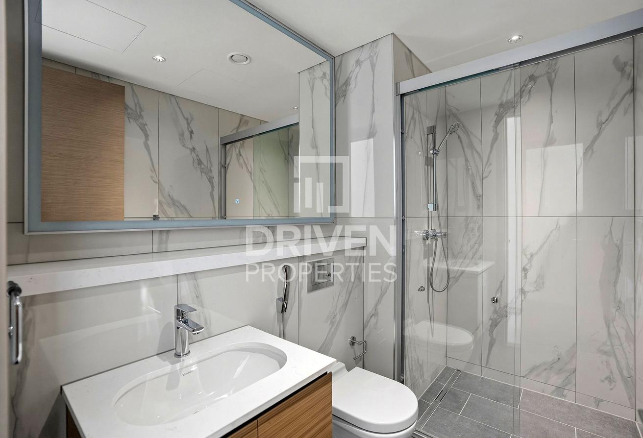 Prime Location | Corner Unit | Partial Burj View photo 19