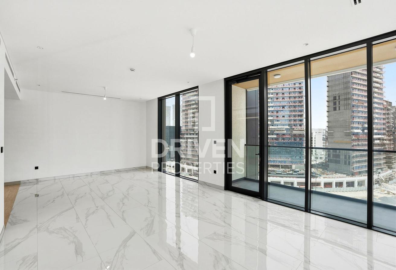 Prime Location | Corner Unit | Partial Burj View photo 5