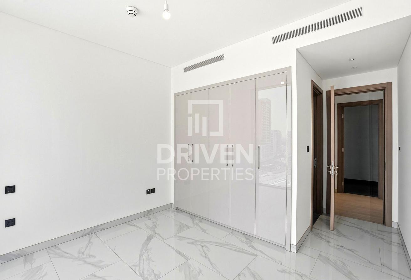 Prime Location | Corner Unit | Partial Burj View photo 14