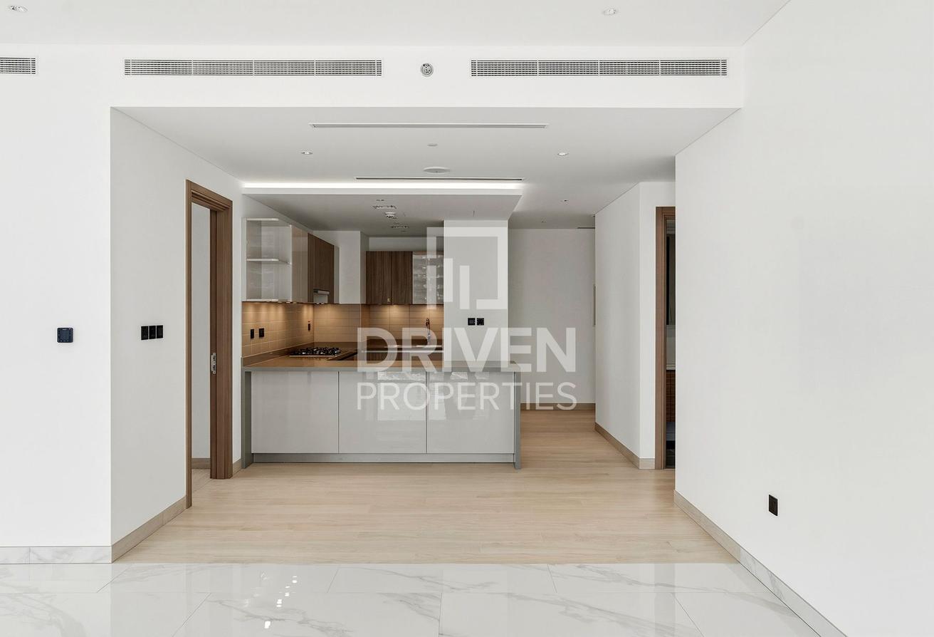 Prime Location | Corner Unit | Partial Burj View photo 3