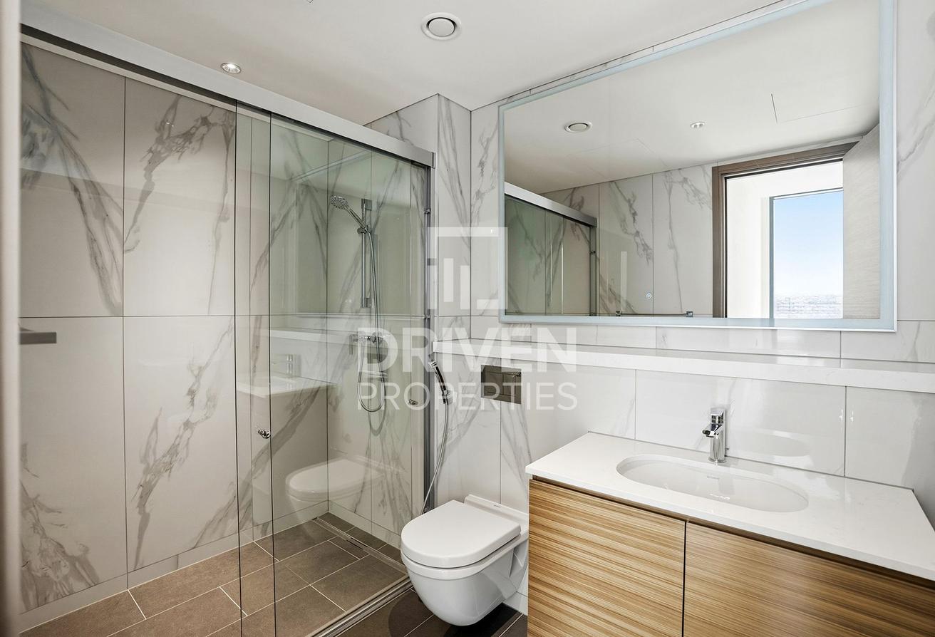 Prime Location | Corner Unit | Partial Burj View photo 17