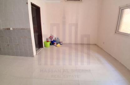 Apartment - Studio - 1 for rent in Fire Station Road - Muwaileh - Sharjah Apartment - Studio - 1 for rent in Fire Station Road - Muwaileh - Sharjah
