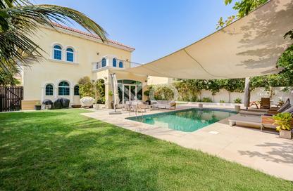 Villa - 4 Bedrooms - 4 Bathrooms for sale in District 7 - Jumeirah Park - Dubai