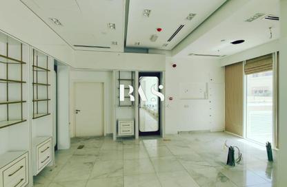 متجر - استوديو - 1 حمام للايجار في May ريزيدنس 3 - ماي رزدنس - الضاحية 10 - قرية جميرا الدائرية - دبي متجر - استوديو - 1 حمام للايجار في May ريزيدنس 3 - ماي رزدنس - الضاحية 10 - قرية جميرا الدائرية - دبي