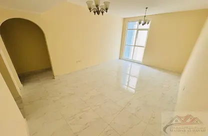 Apartment - 1 Bedroom - 2 Bathrooms for rent in Muwaileh 29 Building - Muwaileh - Sharjah