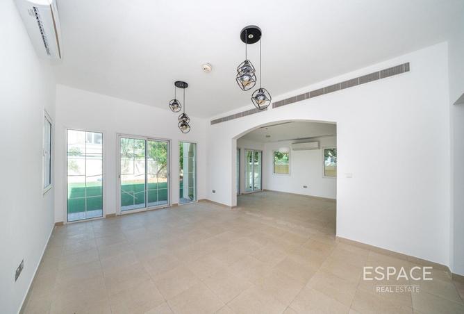 89619860 - Property Image 3