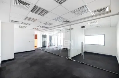 مكتب - استوديو للايجار في بزنس بارك مبنى 4 - إعمار بزنس بارك - شارع الشيخ زايد - دبي