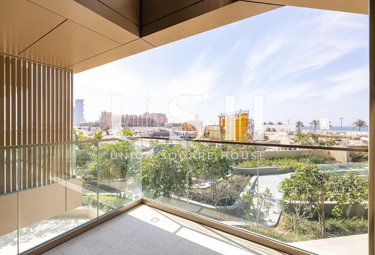 Luxury Furnished | Sea View | Beachfront Living photo 21