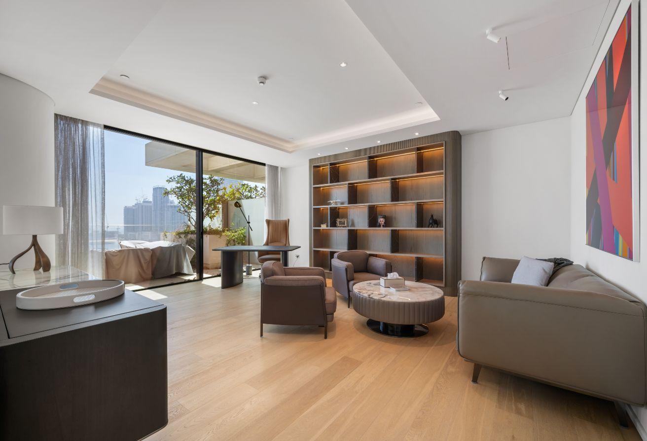 4-bedroom Luxury Residence | Fully furnished photo 9