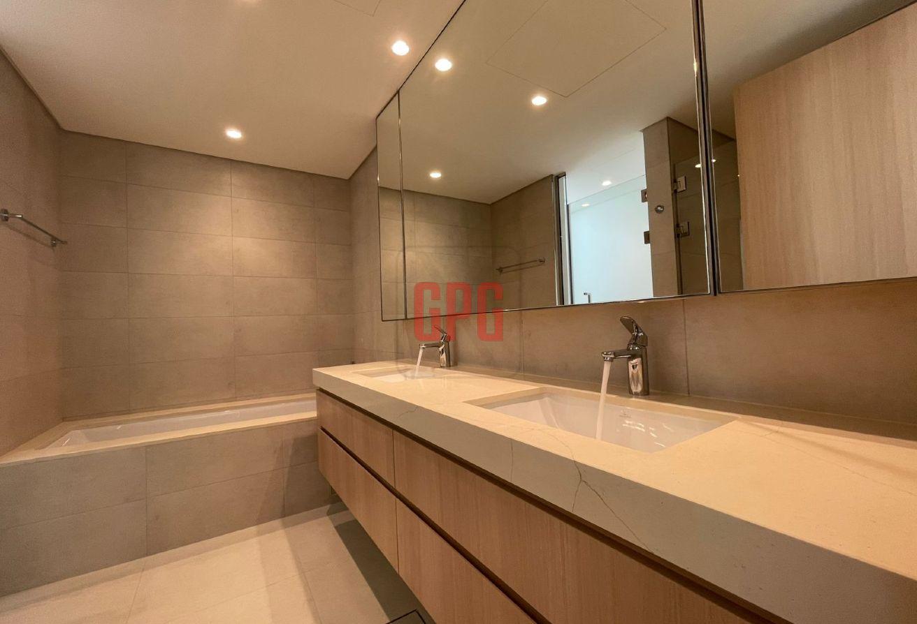 Spacious 4BR | Close to Amenities | Prime Location photo 14