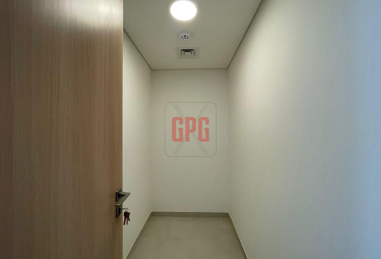 Spacious 4BR | Close to Amenities | Prime Location photo 17