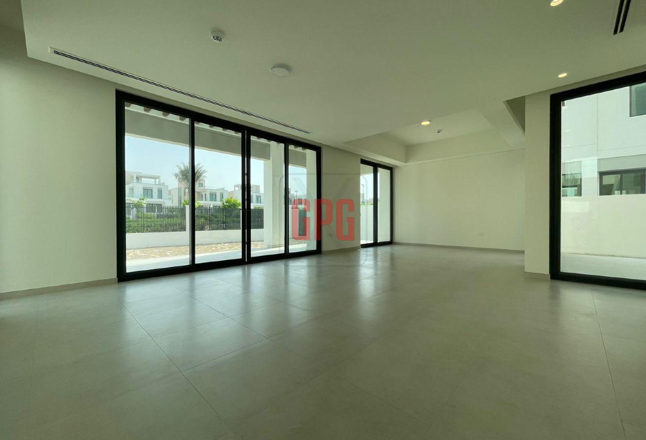 Spacious 4BR | Close to Amenities | Prime Location photo 9
