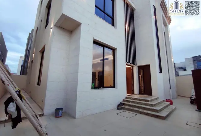 97801912 - Property Image 2