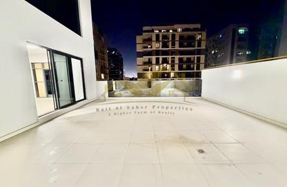 Apartment - 1 Bedroom - 4 Bathrooms for rent in Karimian 3 - Jumeirah Garden City - Al Satwa - Dubai