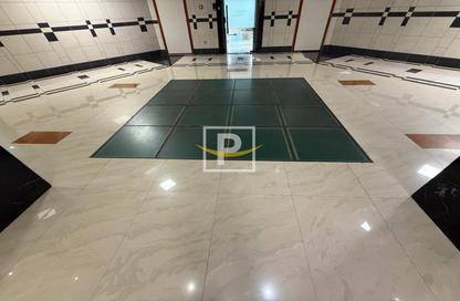 Office Space - Studio - 1 Bathroom for rent in Zumorrodah Building - Al Karama - Dubai