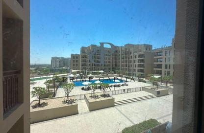 Apartment - 2 Bedrooms - 2 Bathrooms for sale in Zahra Breeze Apartments 4A - Zahra Breeze Apartments 4 - Zahra Breeze Apartments - Town Square - Dubai