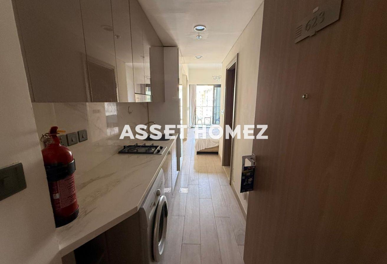 Fully Furnished | Low Floor | Vacant photo 10