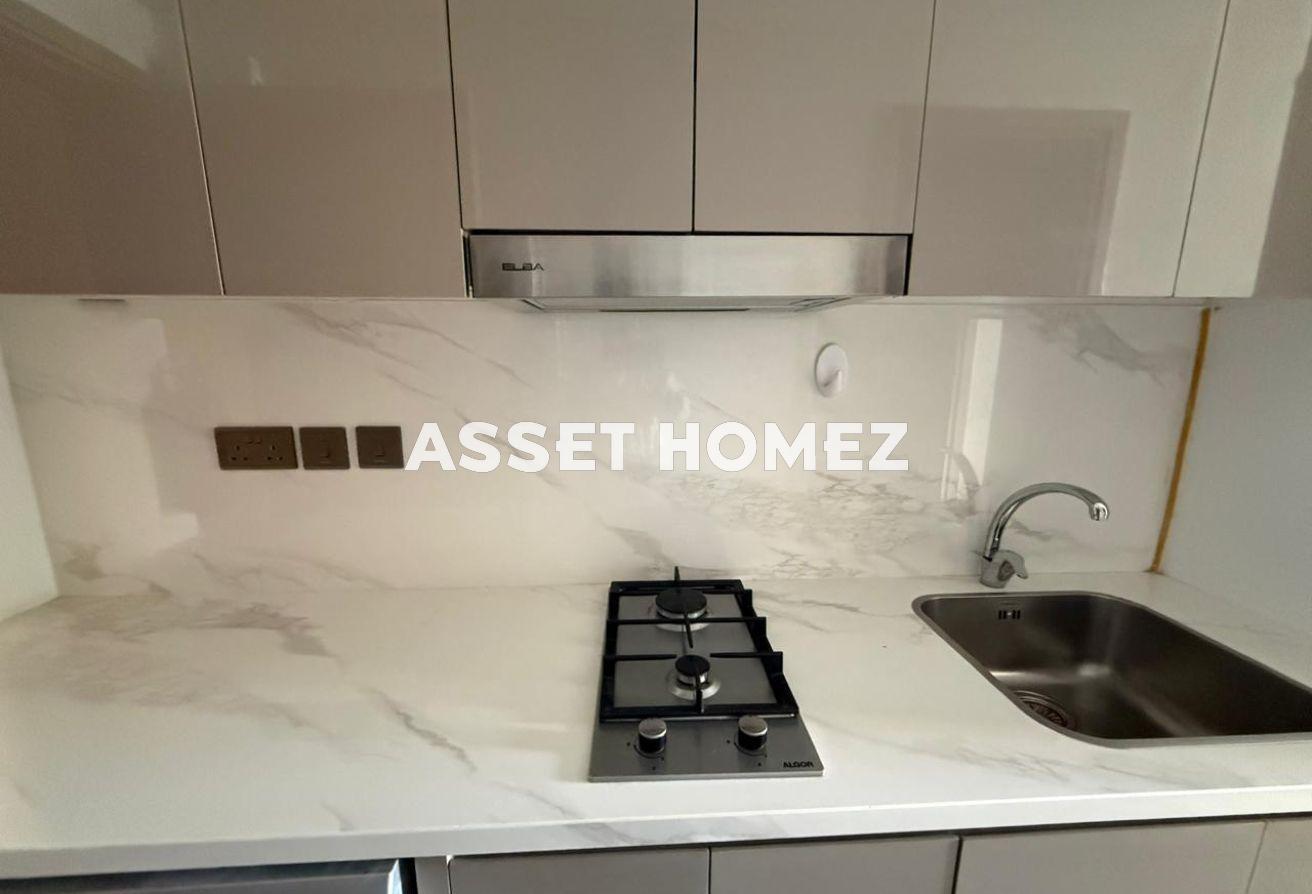 Fully Furnished | Low Floor | Vacant photo 8