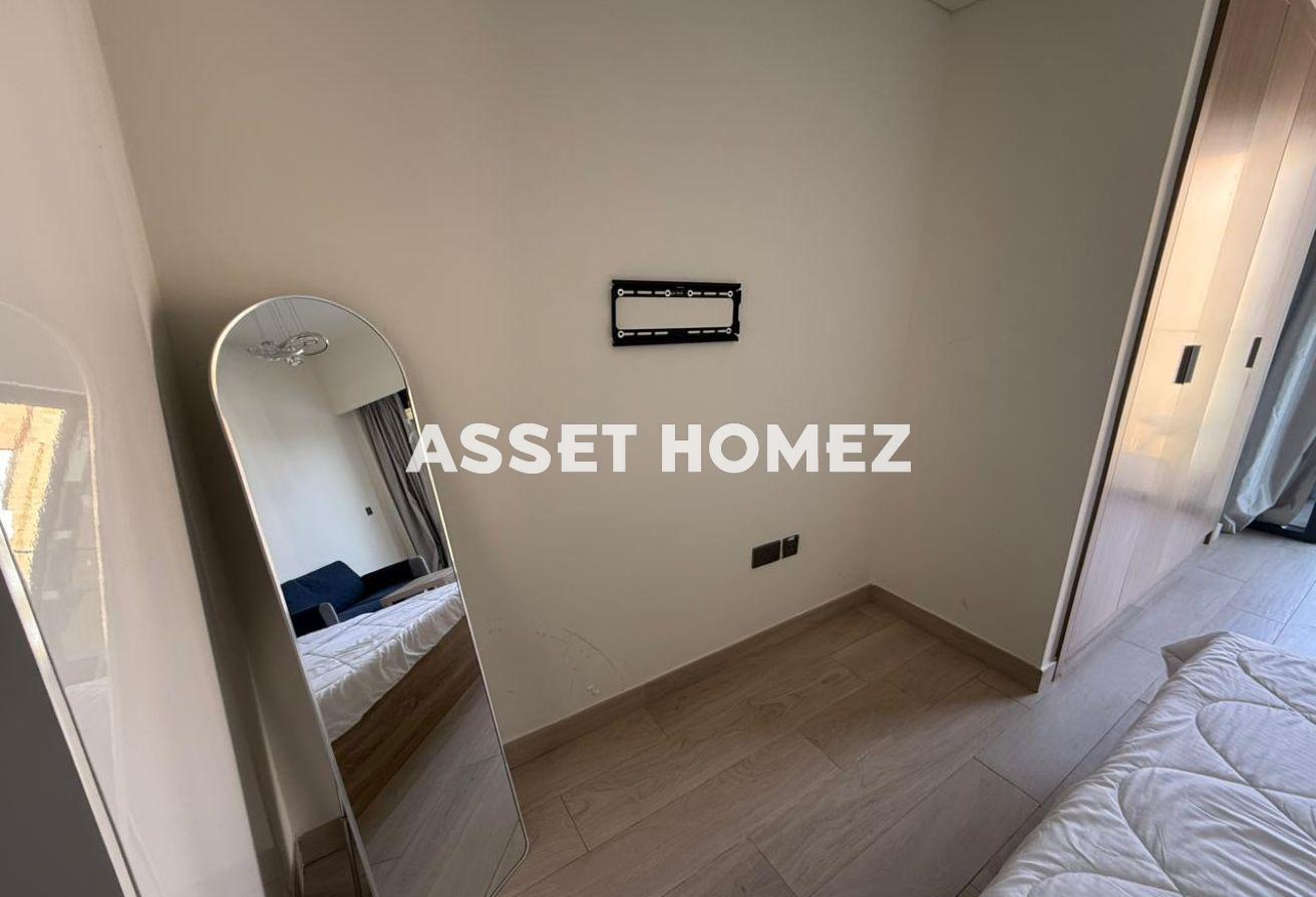 Fully Furnished | Low Floor | Vacant photo 12