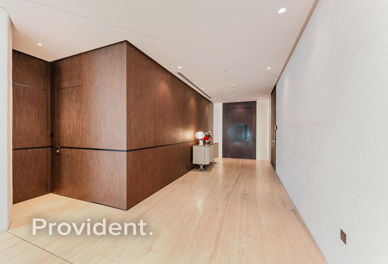 Luxurious 2BR | Burj/Canal View | Prime Location photo 6