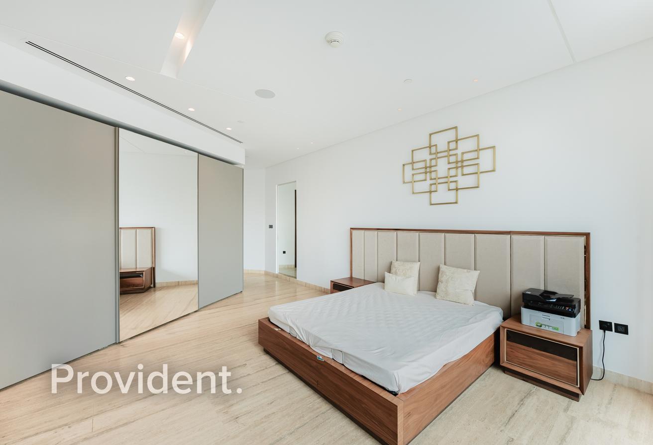 Luxurious 2BR | Burj/Canal View | Prime Location photo 19