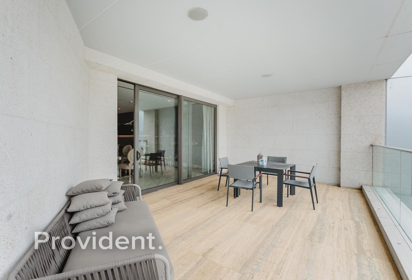 Luxurious 2BR | Burj/Canal View | Prime Location photo 15