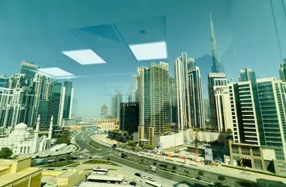 مكتب - استوديو - 4 حمامات للايجار في برج كلوفر - الخليج التجاري - دبي