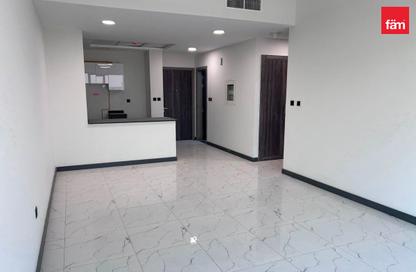 Apartment - 2 Bedrooms - 2 Bathrooms for rent in Rukan Tower A - Rukan Tower - Rukan - Dubai