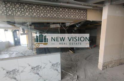 Retail - Studio - 4 Bathrooms for rent in Al Majaz 2 - Al Majaz - Sharjah