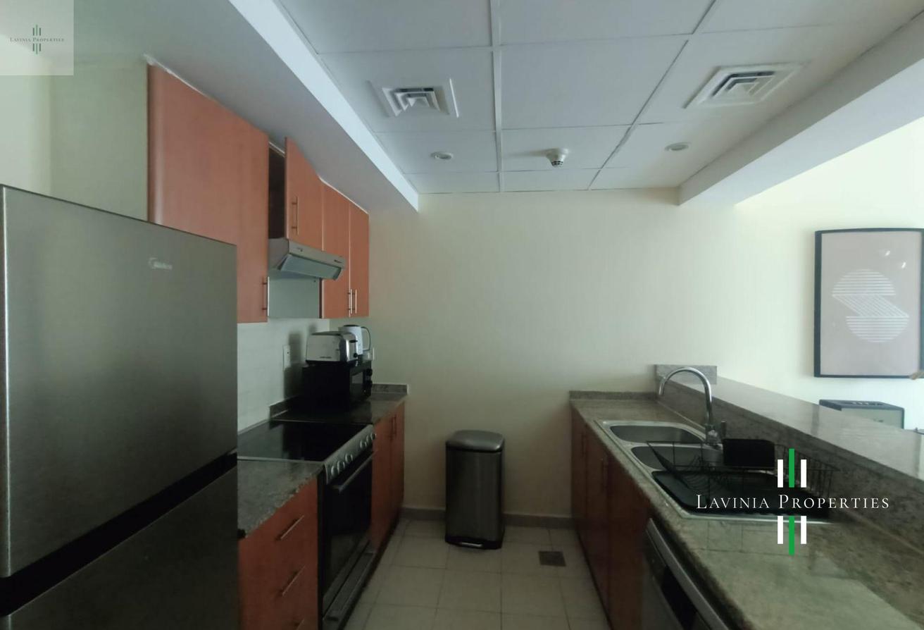 FURNISHED | VACANT | LUXURIOUS | UPGRADED photo 12