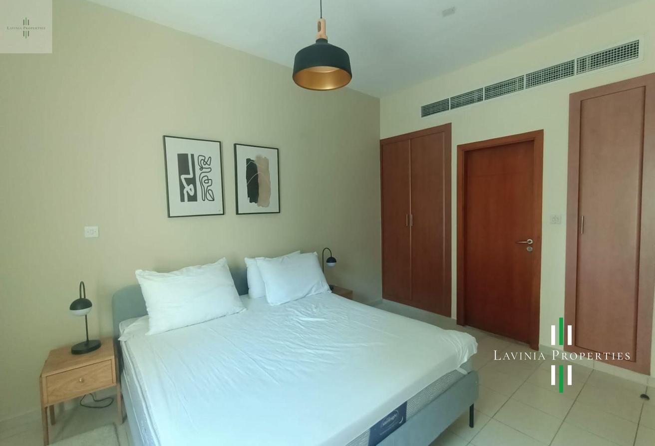 FURNISHED | VACANT | LUXURIOUS | UPGRADED photo 6