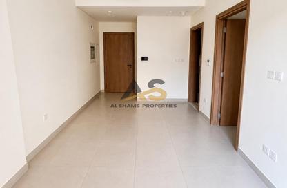 Apartment - 1 - 2 for rent in Dar Al Hai Building - Al Souk Al Kabeer - Bur Dubai - Dubai
