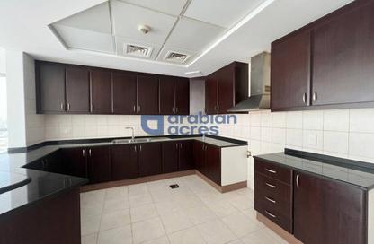 شقة - 2 غرف نوم - 3 حمامات للايجار في مبنى 157 - طراز حديث - ديسكفري جاردنز - دبي