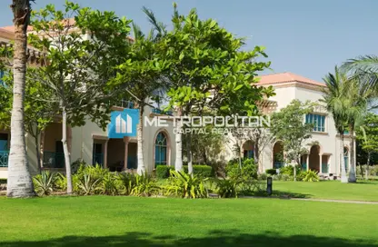 Villa - 4 Bedrooms - 6 Bathrooms for rent in Al Raha Beach Hotel - Al Raha Beach - Abu Dhabi