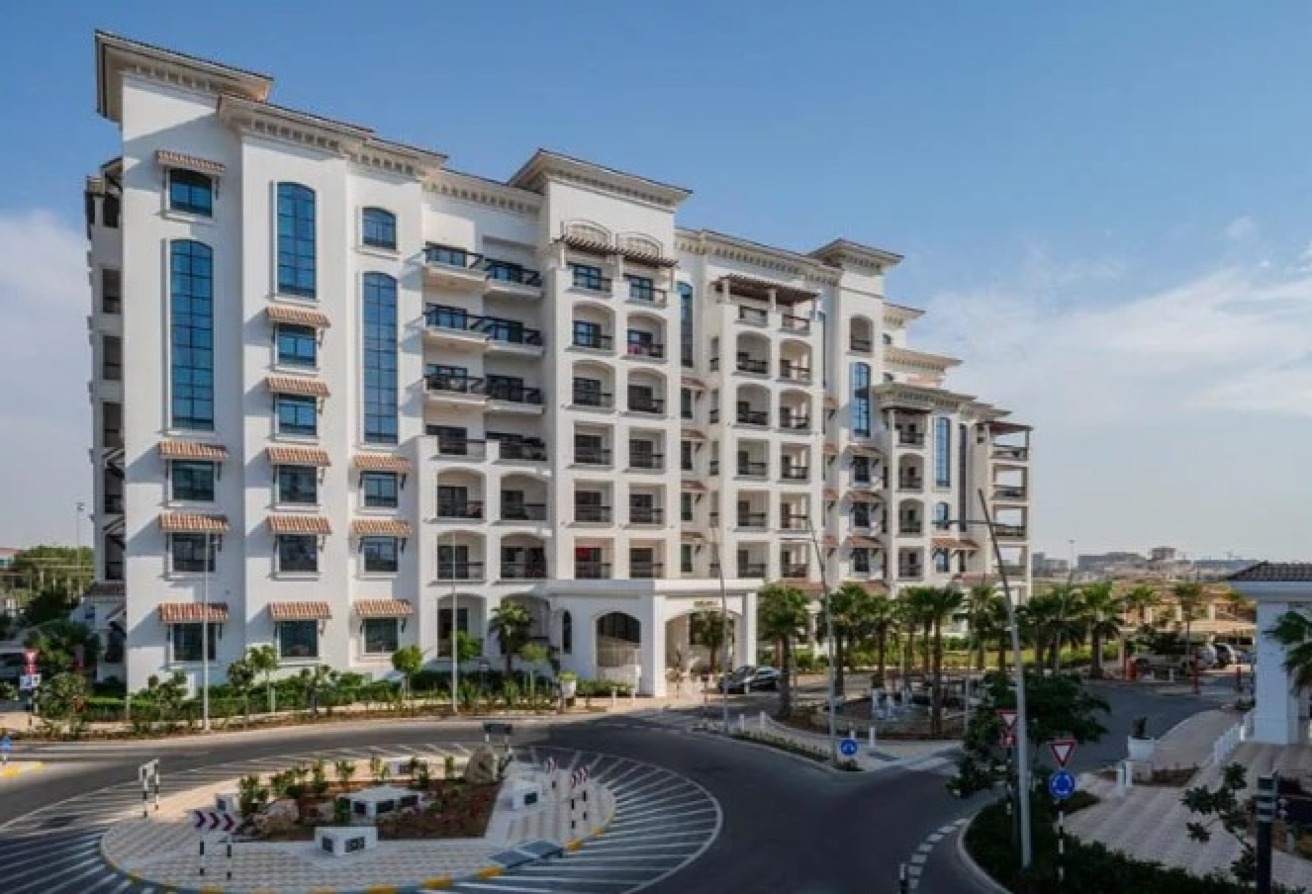 Elegant 1BR | Luxury Living | Upcoming