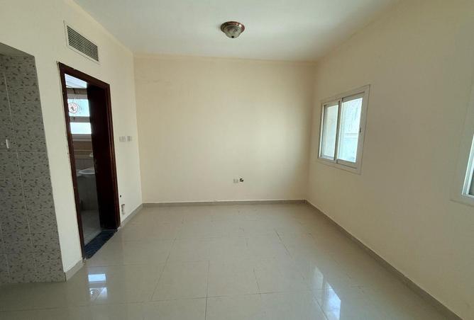 75411778 - Property Image 2