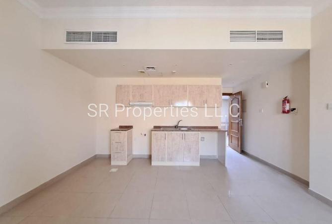 72719125 - Property Image 3