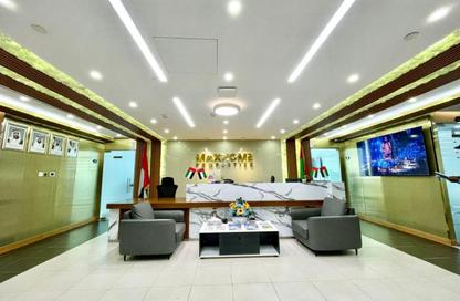 Office Space - 1 Bedroom - 4 Bathrooms for rent in Hamdan Street - Abu Dhabi