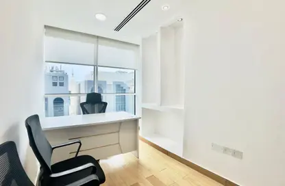 مكتب - غرفة نوم - 4 حمامات للايجار في شارع حمدان - أبوظبي مكتب - غرفة نوم - 4 حمامات للايجار في شارع حمدان - أبوظبي