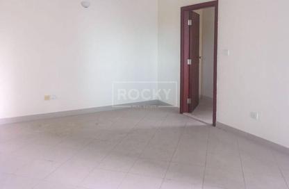 Apartment - 1 Bedroom - 2 Bathrooms for rent in Hub Canal 1 - Hub Golf View Apartments - Dubai Sports City - Dubai