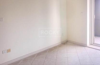 Apartment - 1 Bedroom - 2 Bathrooms for rent in Hub Canal 1 - Hub Golf View Apartments - Dubai Sports City - Dubai