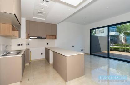 Townhouse - 2 - 4 for sale in Falcon Island North - Falcon Island - Al Hamra Village - Ras Al Khaimah