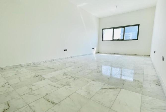 76564623 - Property Image 2